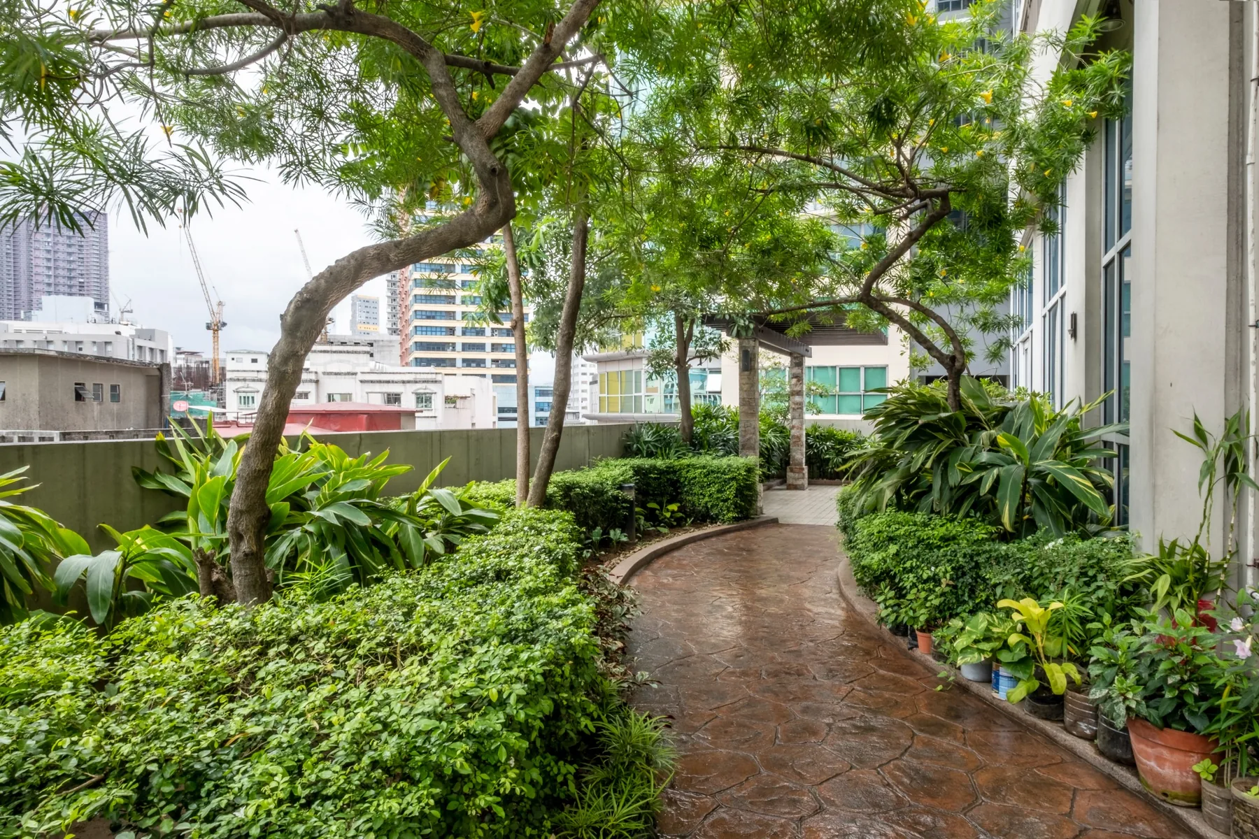 Four Seasons Riviera - Garden Walk