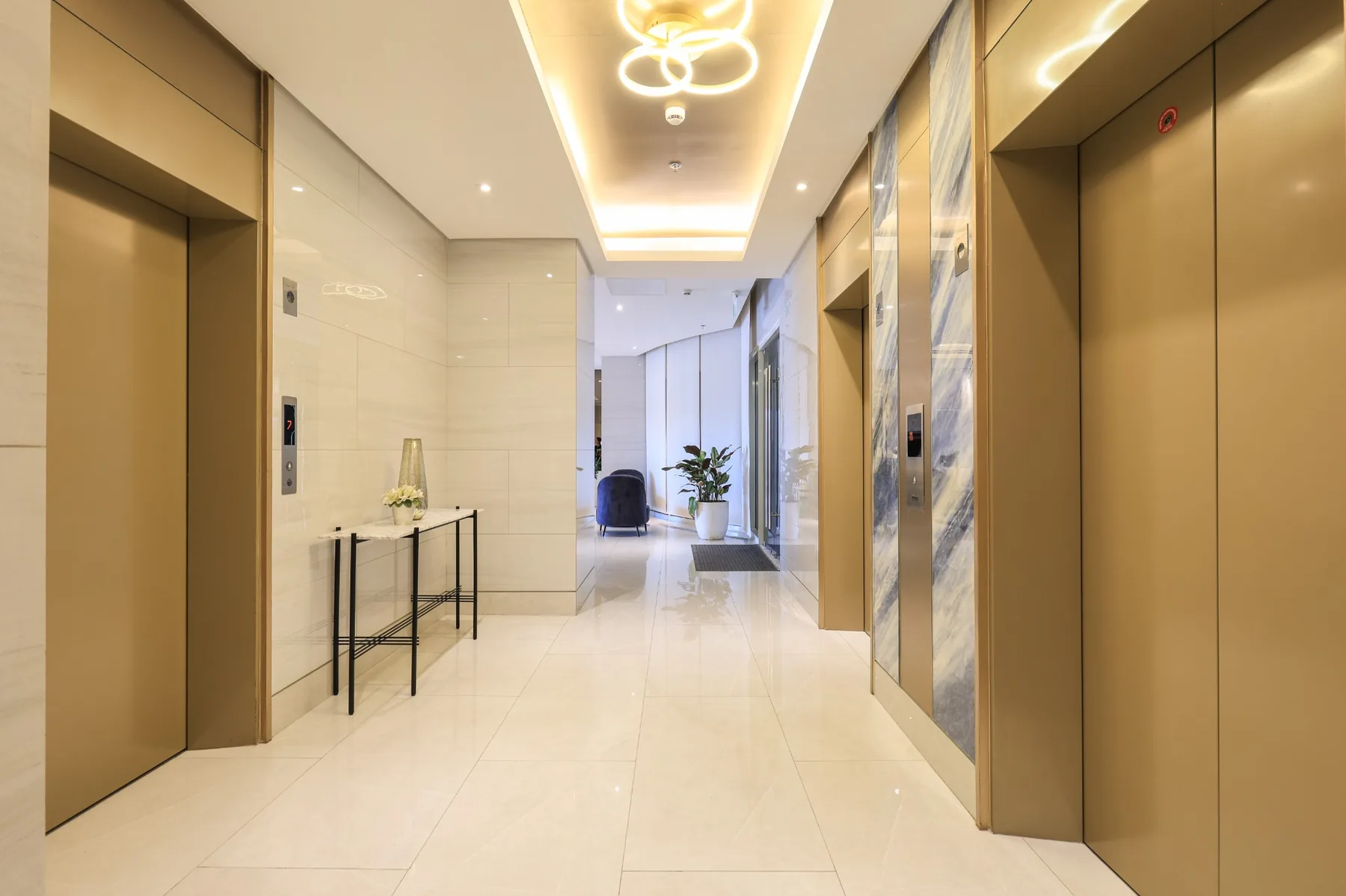 Four Seasons Riviera - Elevator Lobby