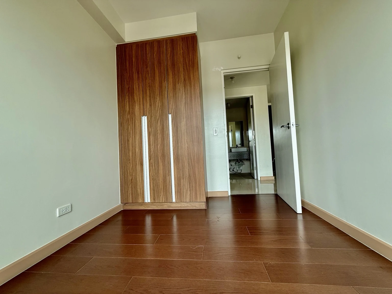 1 Bedroom - Bedroom / Wardrobe