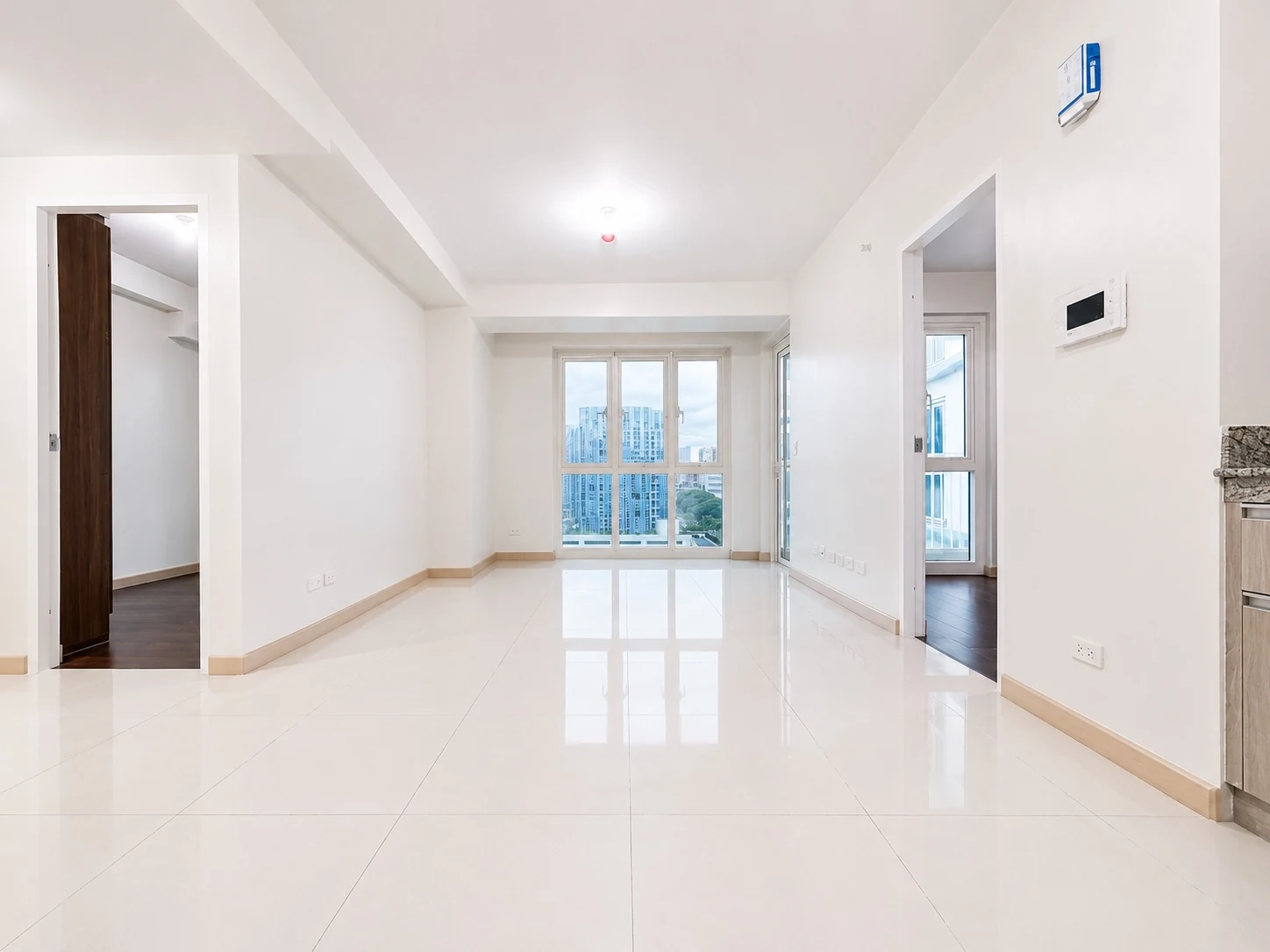 3 Bedroom - Living / Dining Area