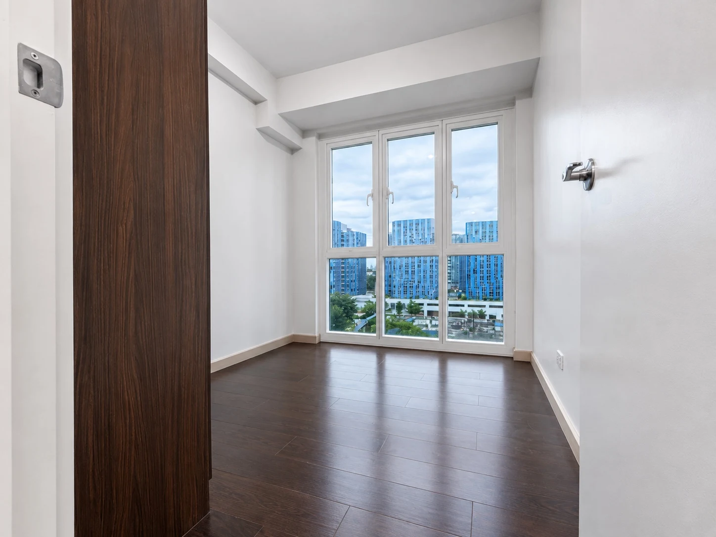 3 Bedroom - Bedroom / Window View