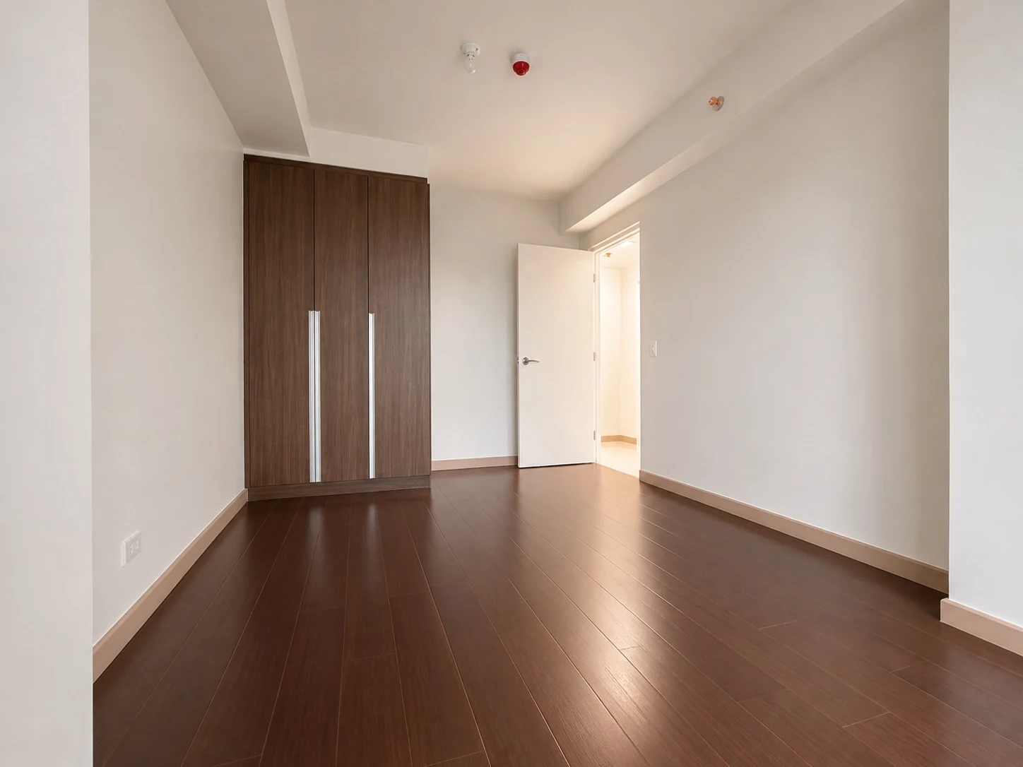 2 Bedroom - Bedroom with Wardrobe