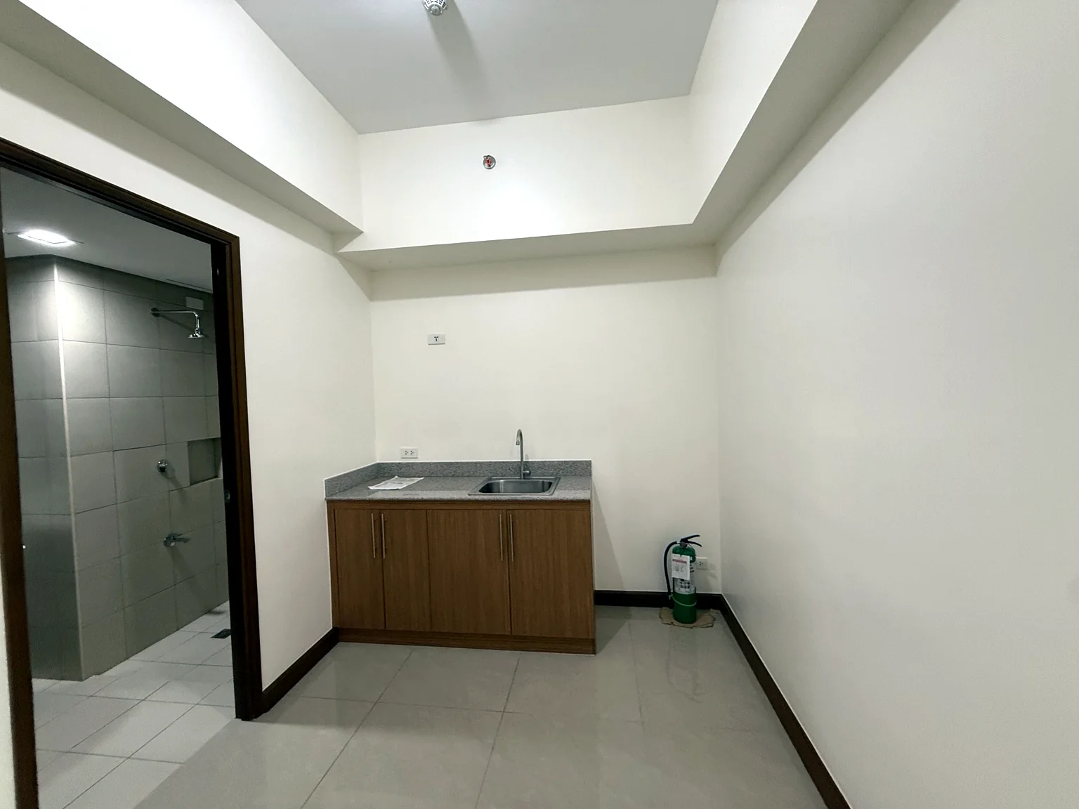 1 Bedroom - Kitchenette