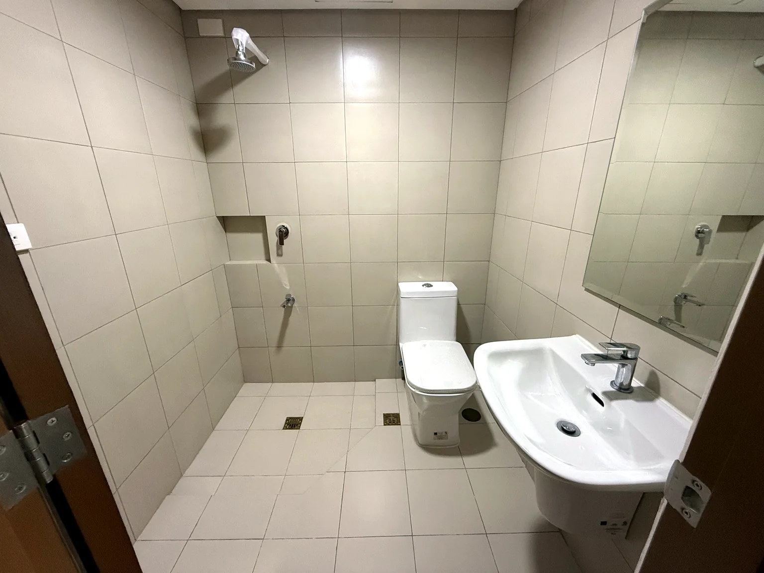 Studio - Bathroom