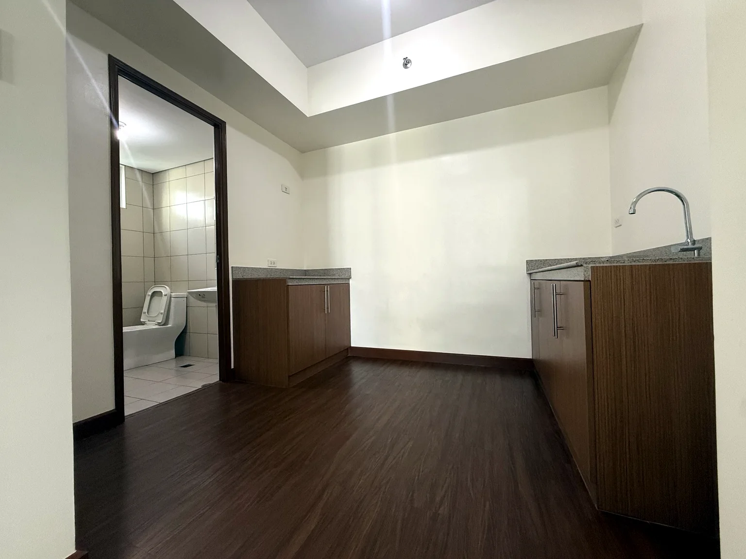 2 Bedroom - Kitchen / Utility Area